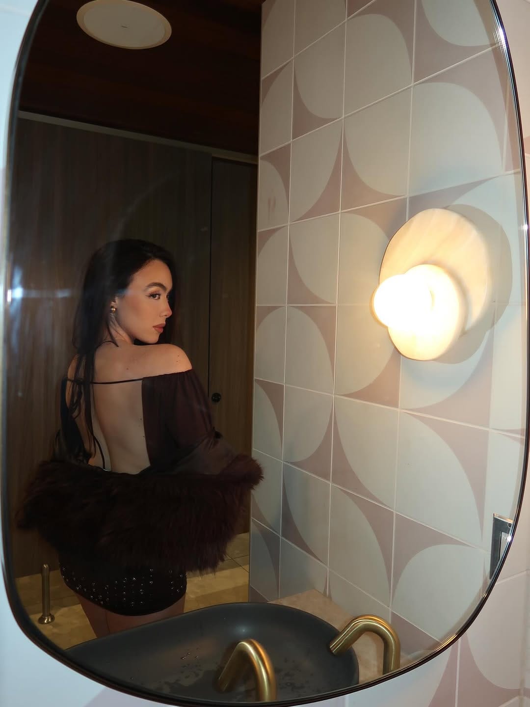 Post 4 by Charlize Bartolini on Instagram (carousel)