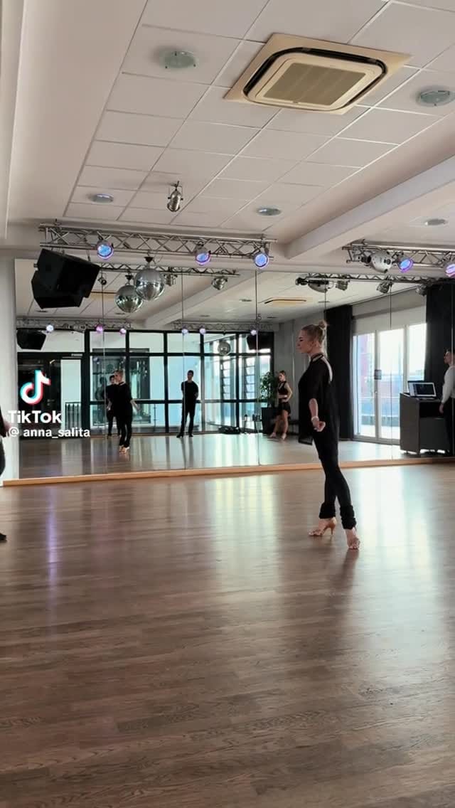 Post 7 by Francesco Somma | Latin & Ballroom Dance Coach | Adjudicator on Instagram (video)