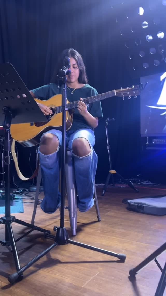 Post 1 by Tammy Moniz  // MONIZ FAMILY on Instagram (video)