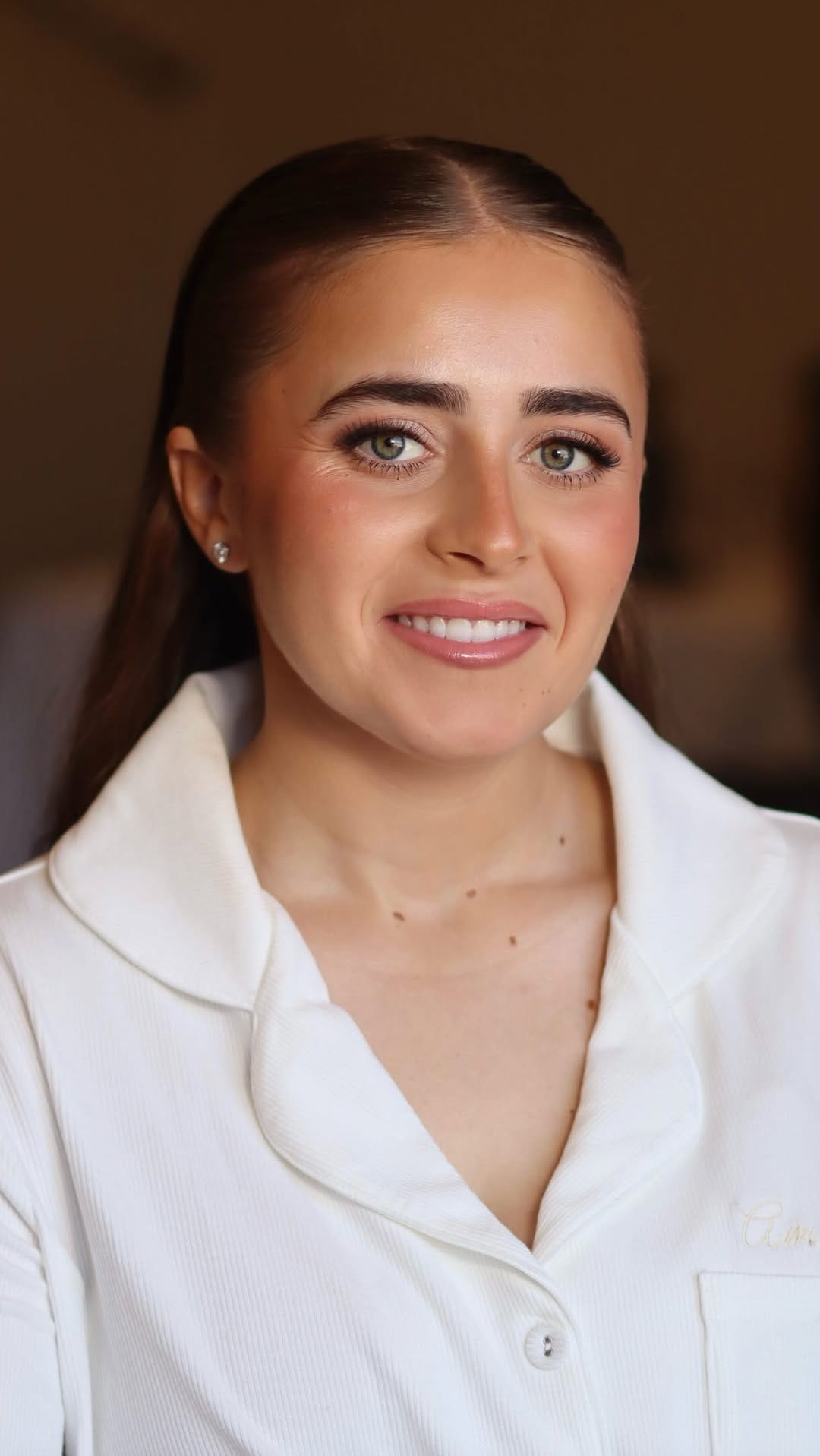 Post 1 by Elka Moses - Makeup Artist on Instagram (video)
