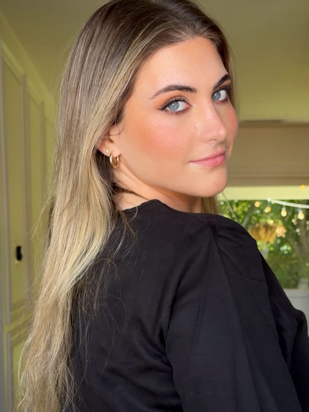 Post 6 by Elka Moses - Makeup Artist on Instagram (carousel)