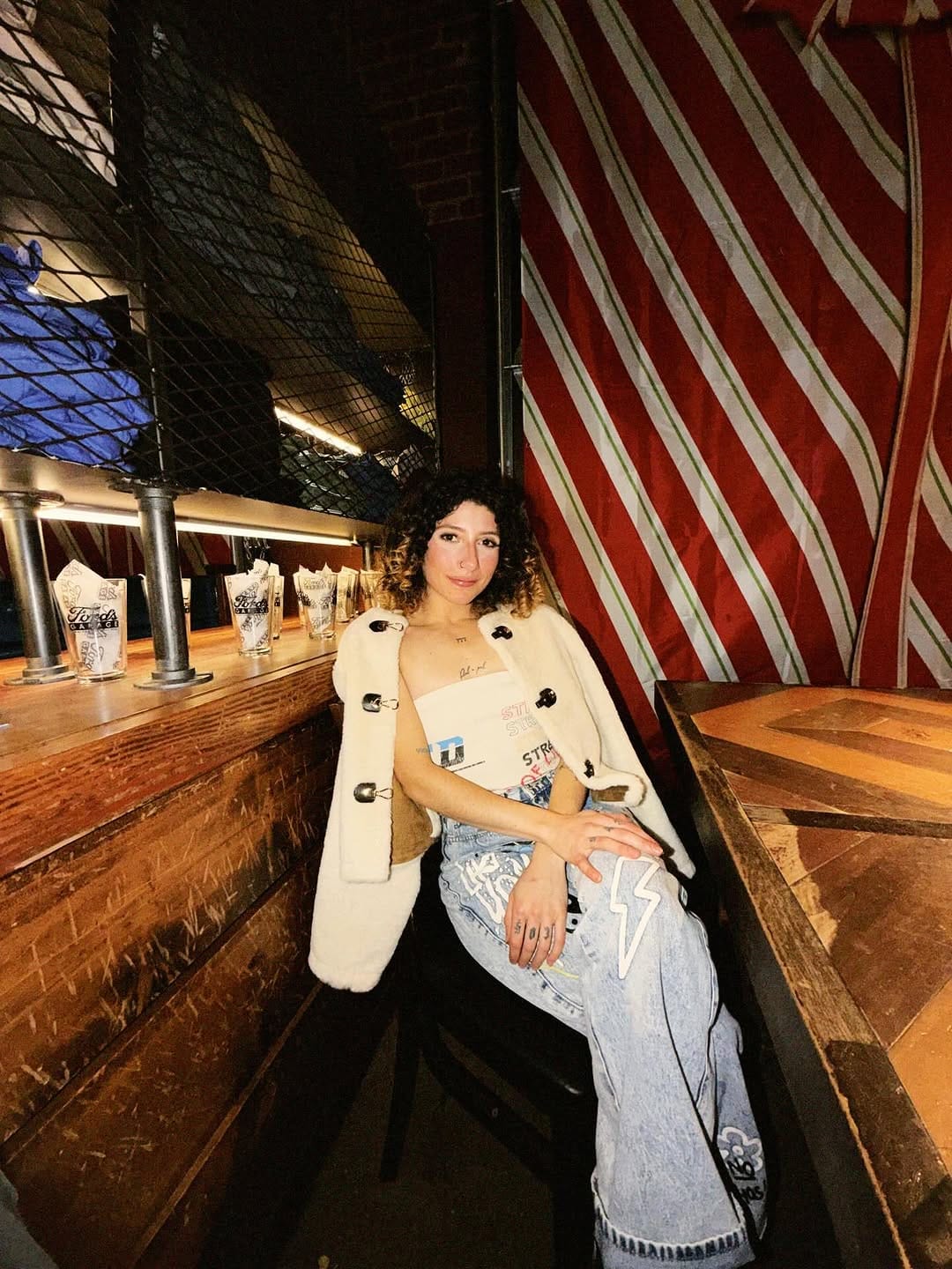 Post 4 by 𝑰𝒔𝒂. on Instagram (carousel)