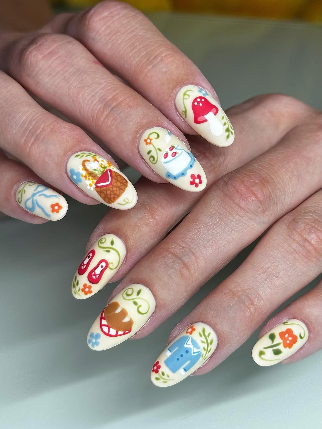Post 4 by Claudia Brooks🍓✿°• on Instagram (image)