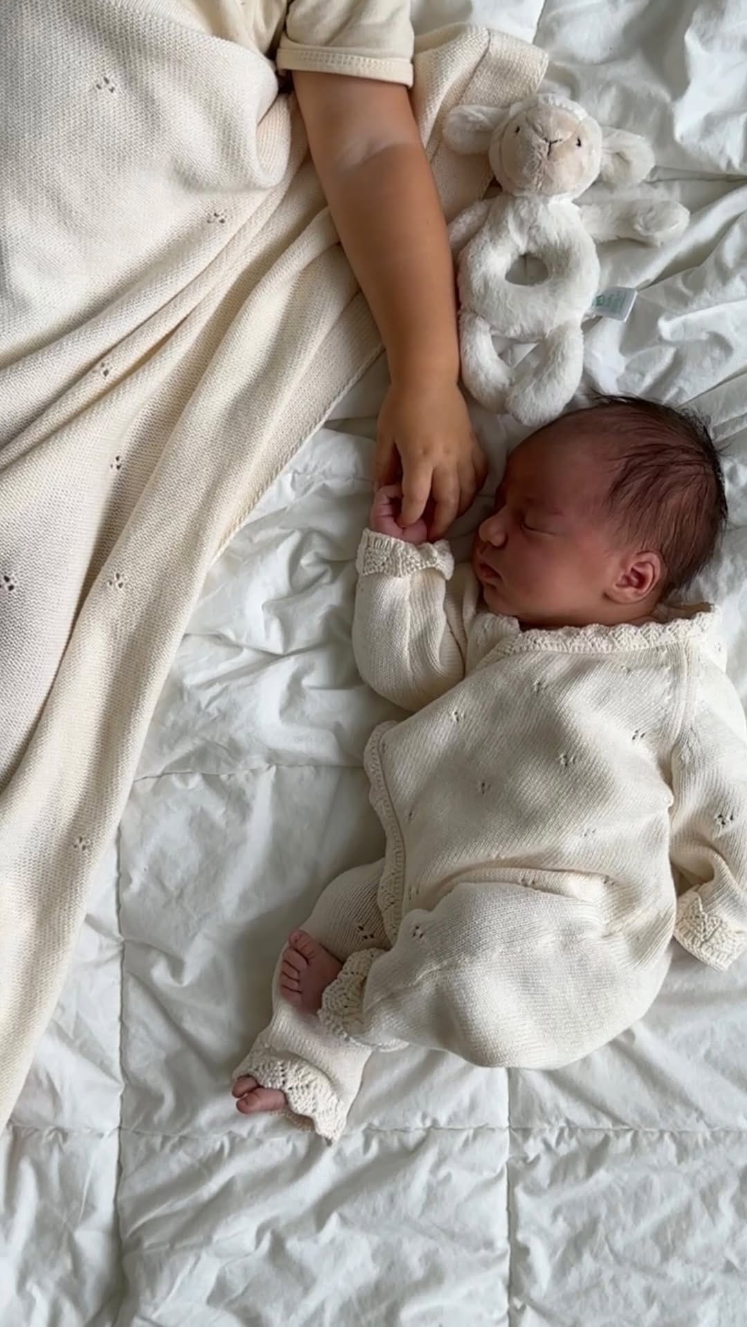 Post 9 by Vita Grab | Motherhood on Instagram (video)