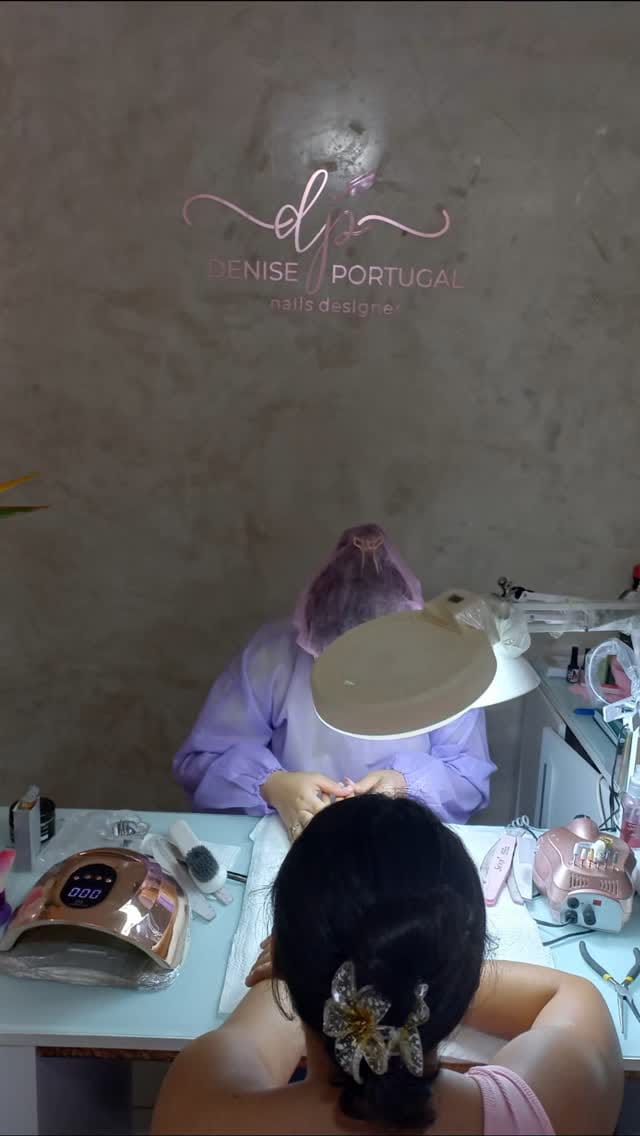 Post 6 by Denise Portugal 🇧🇷🇱🇷🇵🇹💅💅 on Instagram (video)