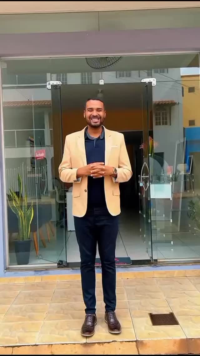 Post 2 by Denise Portugal 🇧🇷🇱🇷🇵🇹💅💅 on Instagram (video)