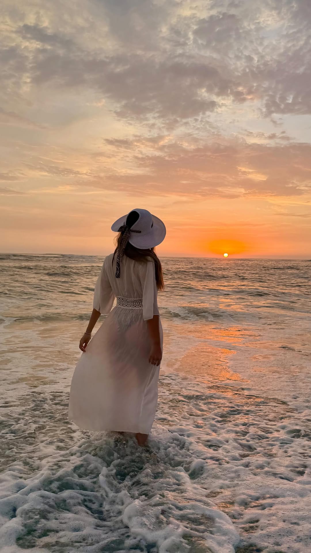 Post 6 by Mafer Rodriguez on Instagram (video)