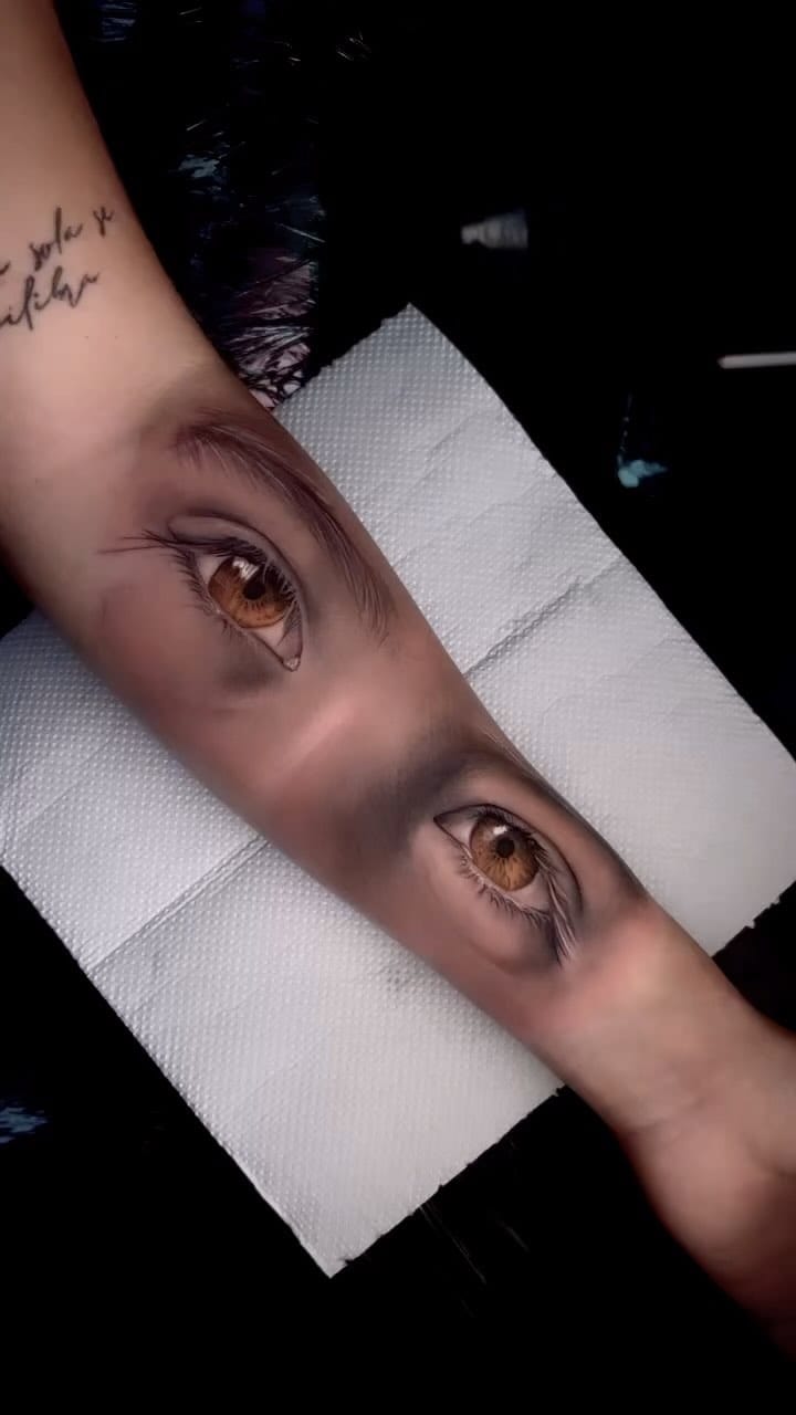 Post 8 by Jey tattoo on Instagram (video)