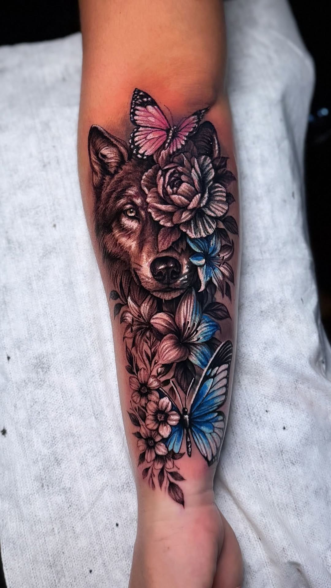 Post 5 by Jey tattoo on Instagram (video)