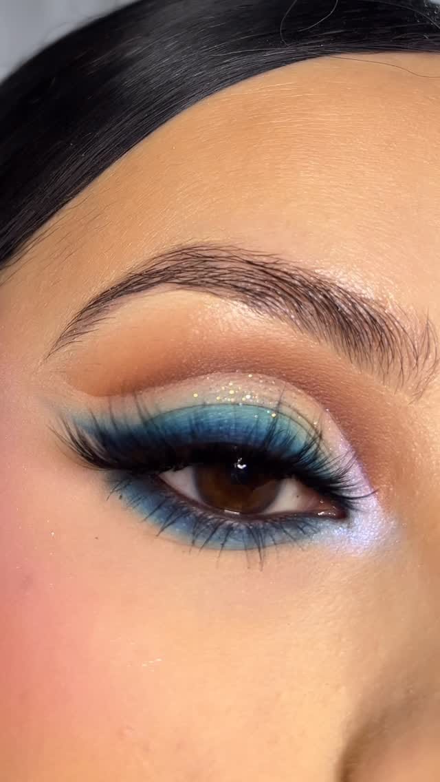 Post 2 by M e l i 🦋 on Instagram (video)