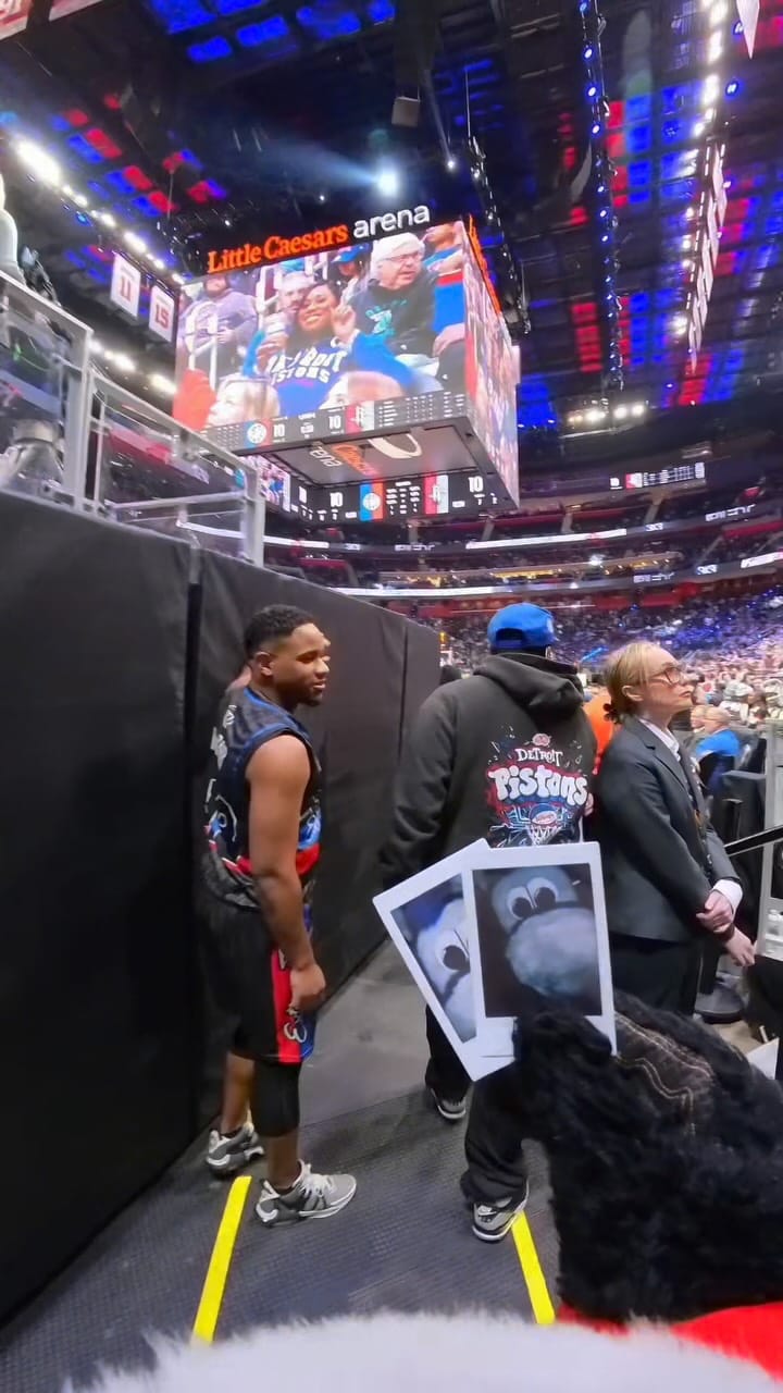 Post 3 by Hooper on Instagram (video)