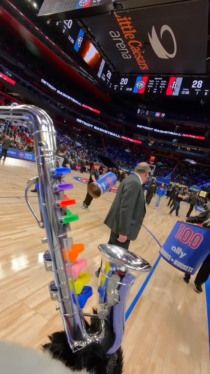 Post 2 by Hooper on Instagram (video)