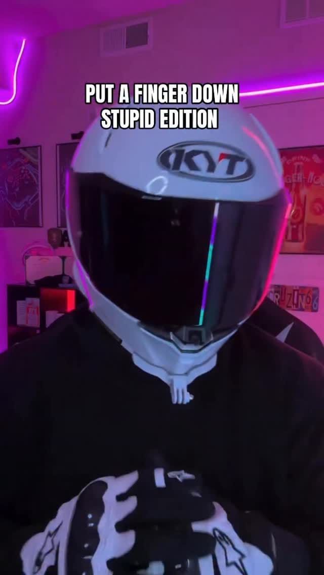 Post 6 by CruzinMoto on Instagram (video)
