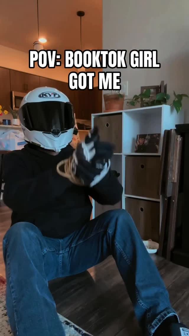 Post 2 by CruzinMoto on Instagram (video)