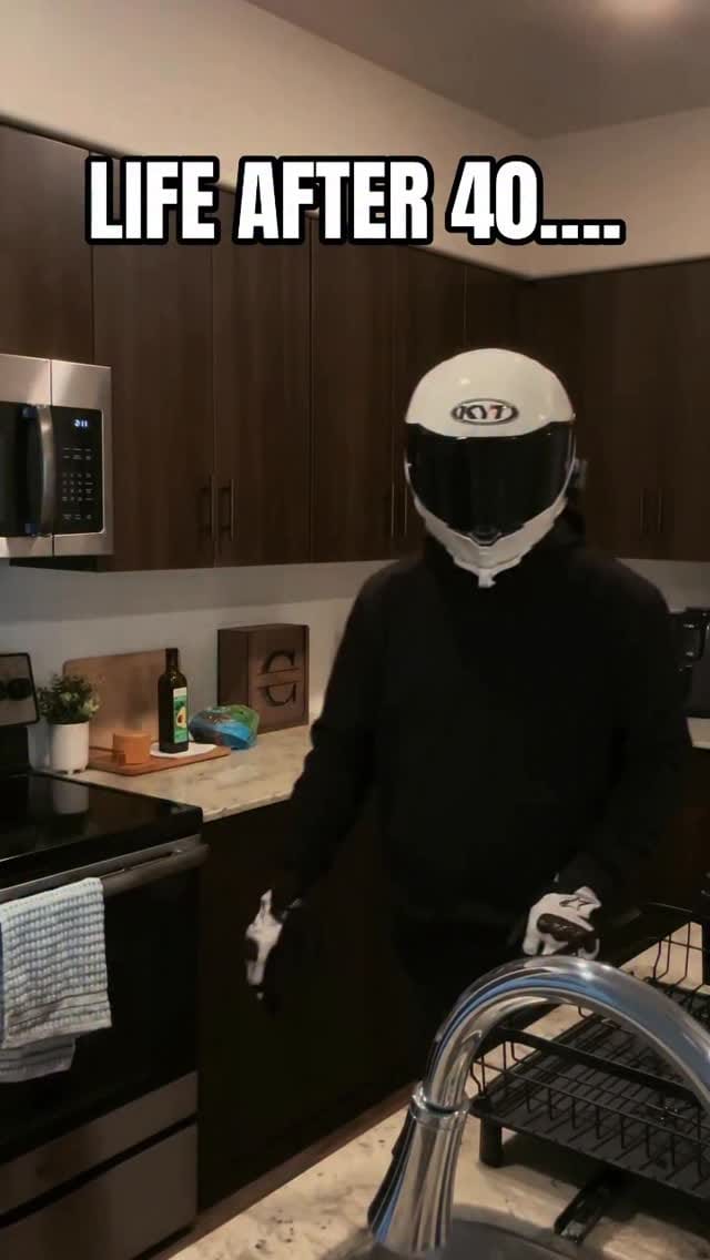 Post 4 by CruzinMoto on Instagram (video)