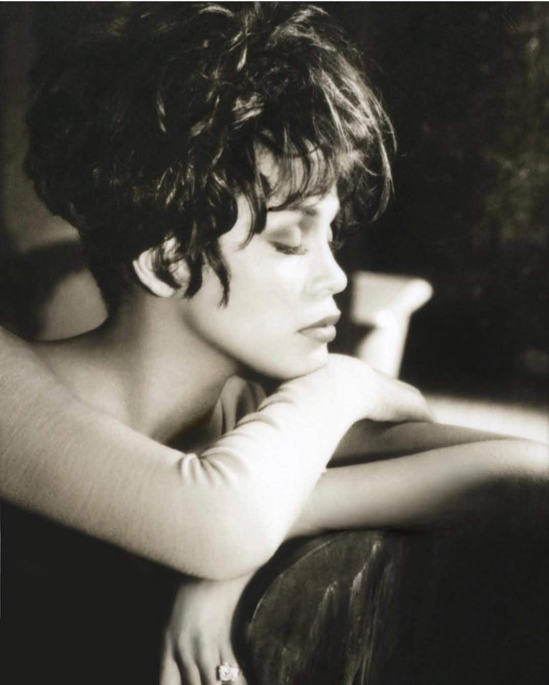 Post 3 by Whitney Houston on Instagram (image)