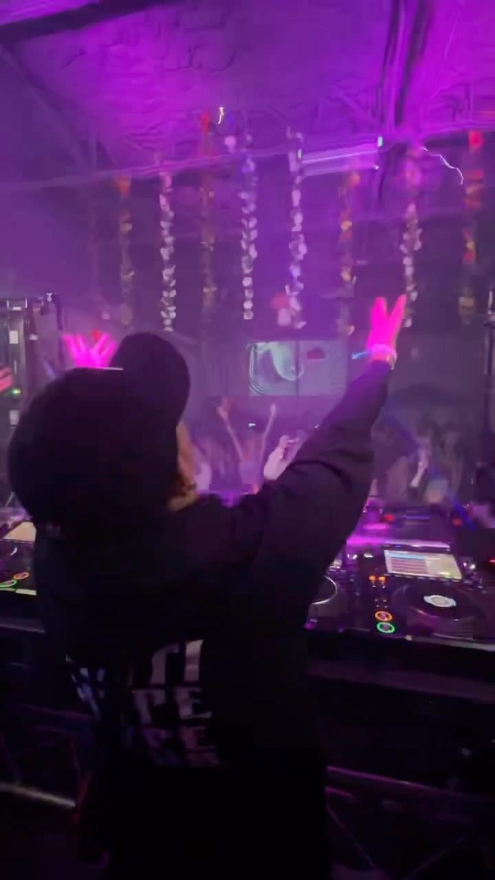 Post 8 by ⚔️HYPEITUP⚔️ on Instagram (video)