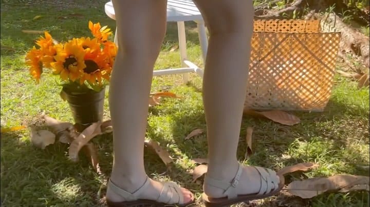 Post 4 by Ariana Marie Cáceres on Instagram (video)