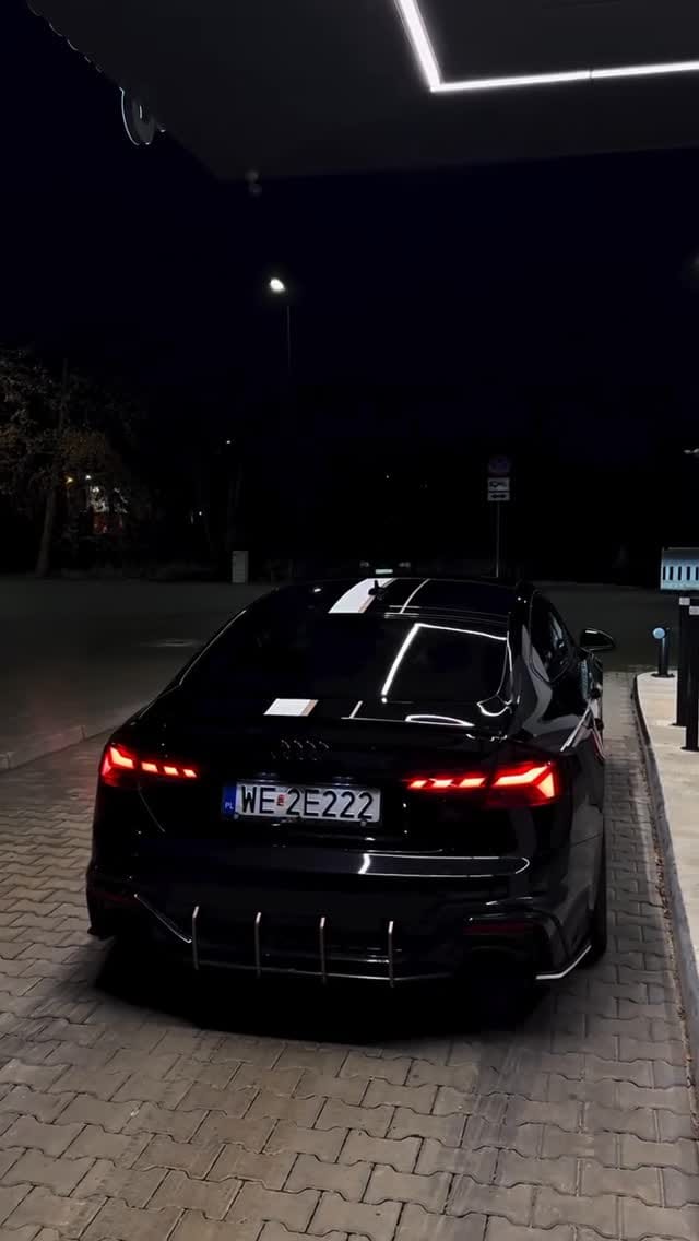 Post 5 by AUDI A5 CLUB on Instagram (video)