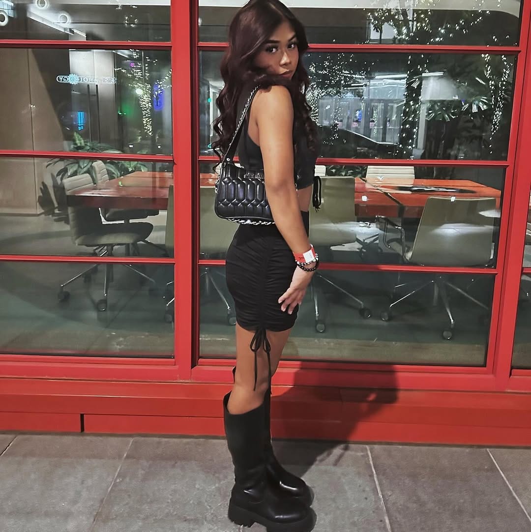 Post 9 by 𝓹𝓪𝓮 🪐🫧 on Instagram (carousel)