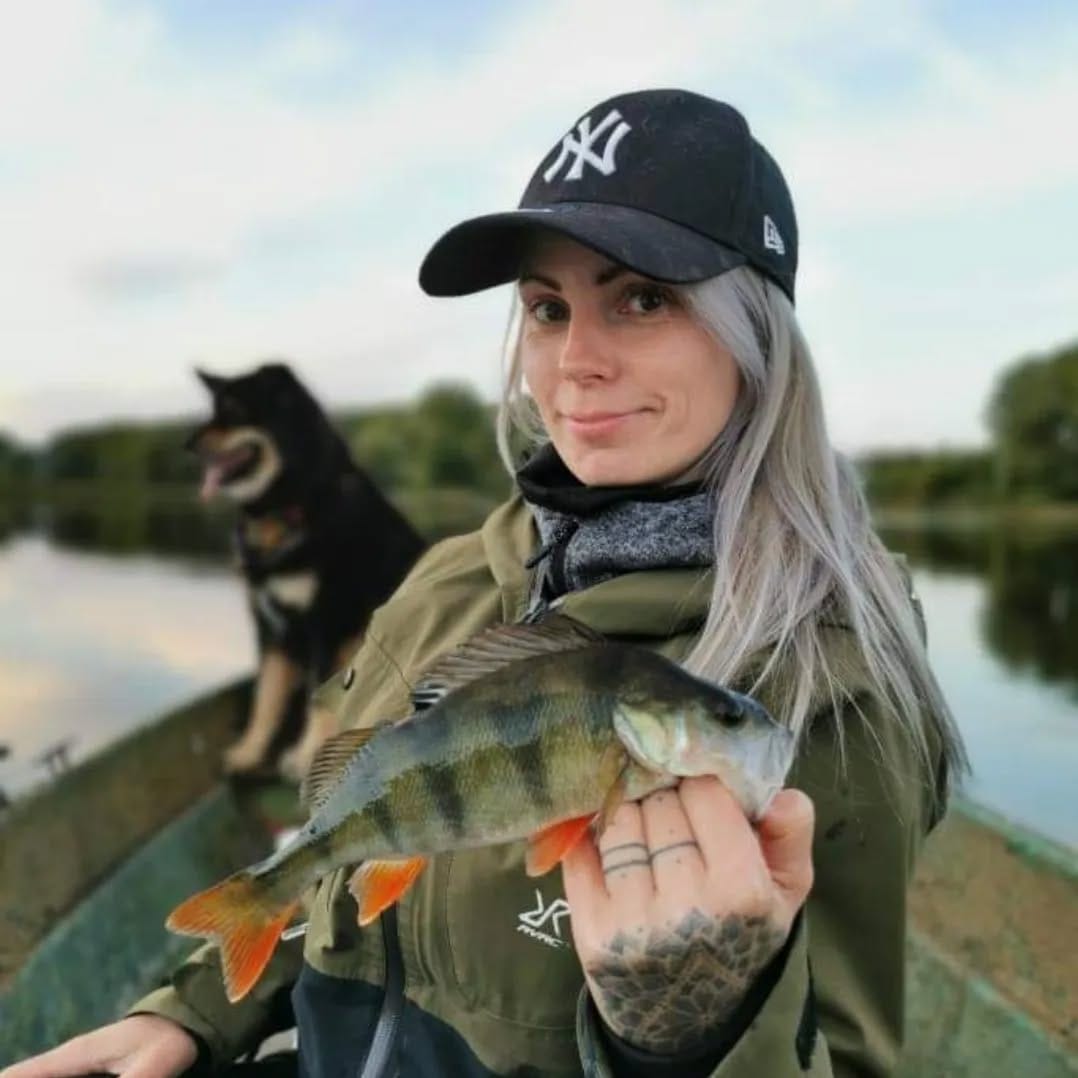 Post 9 by Fishing Chicks 🇨🇦🇦🇺🇺🇲🐟 on Instagram (image)
