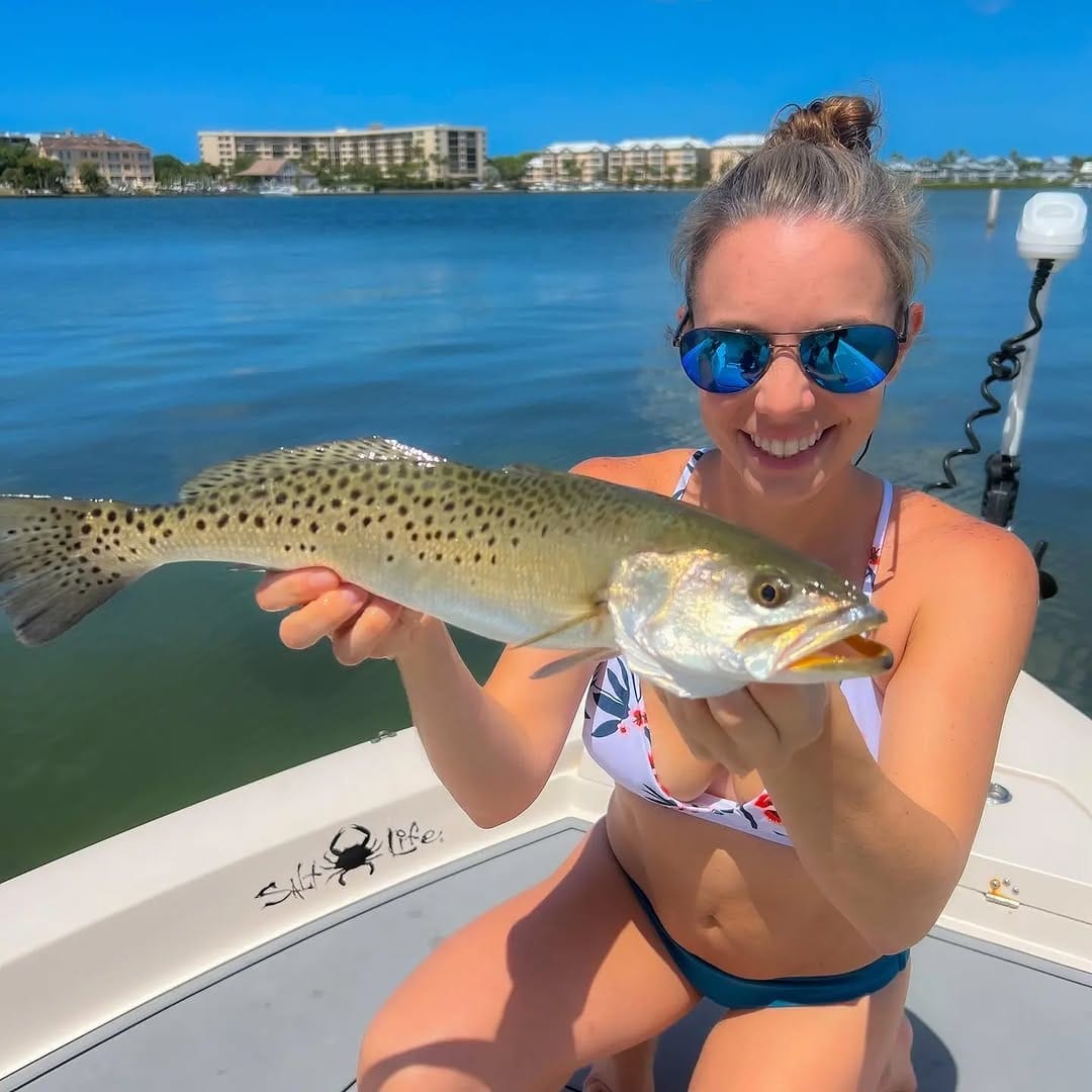 Post 7 by Fishing Chicks 🇨🇦🇦🇺🇺🇲🐟 on Instagram (image)