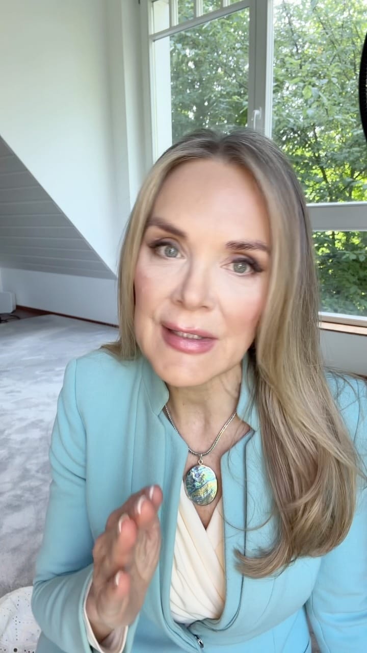 Post 3 by Allyson Reynolds on Instagram (video)