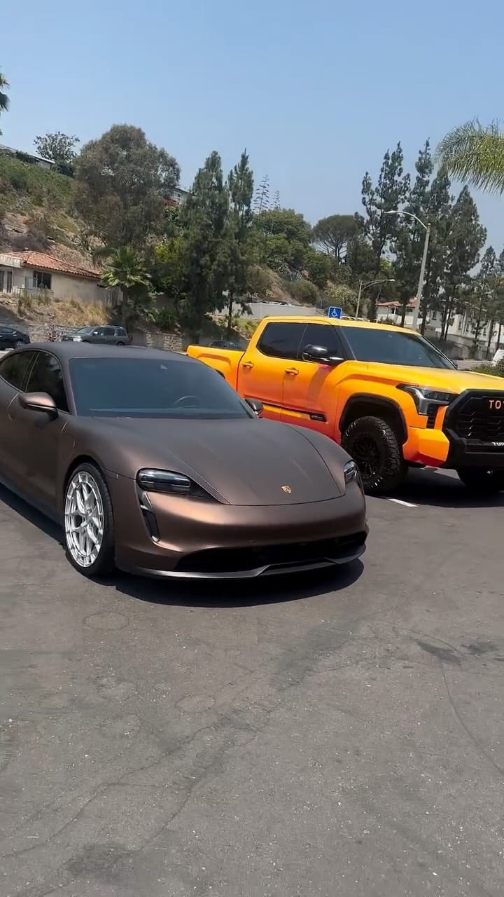 Post 3 by Noo Pl8 on Instagram (video)