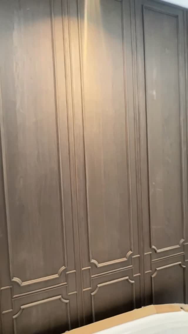Post 2 by Lizette Marie on Instagram (video)