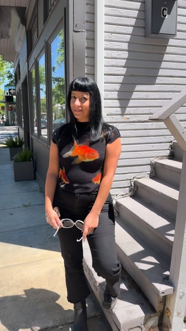 Post 4 by Adrienne Baranoff hairdresser on Instagram (video)