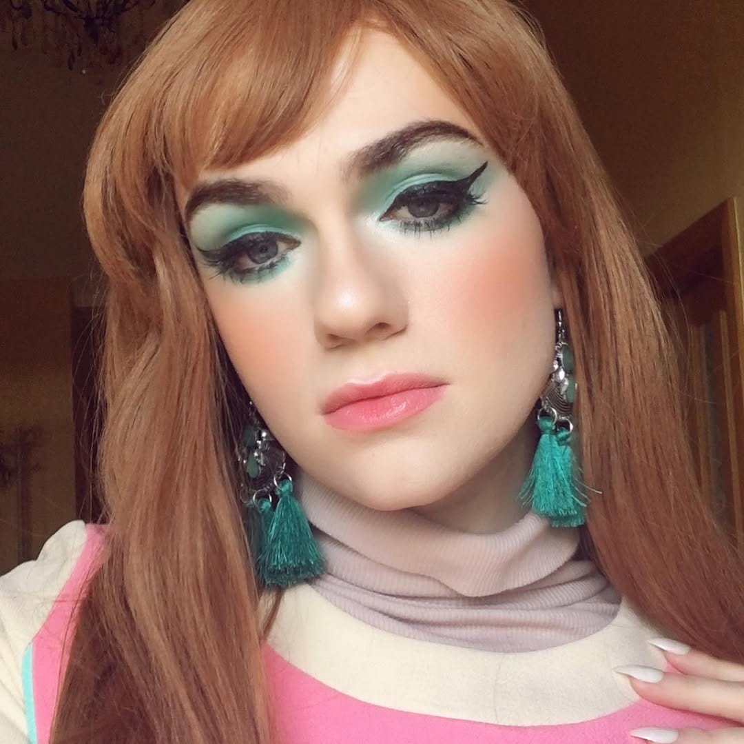 Post 8 by Rosie Hart on Instagram (carousel)