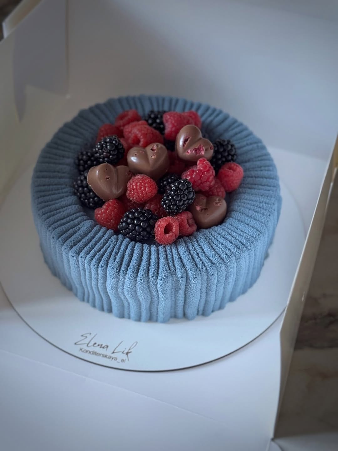 Post 8 by Mousse Cakes / Cheesecake / Dubai Chocolate / Chicago on Instagram (carousel)