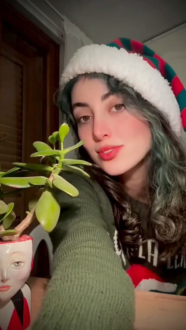 Post 2 by پَردیس موسوی | paradise mousavi on Instagram (video)