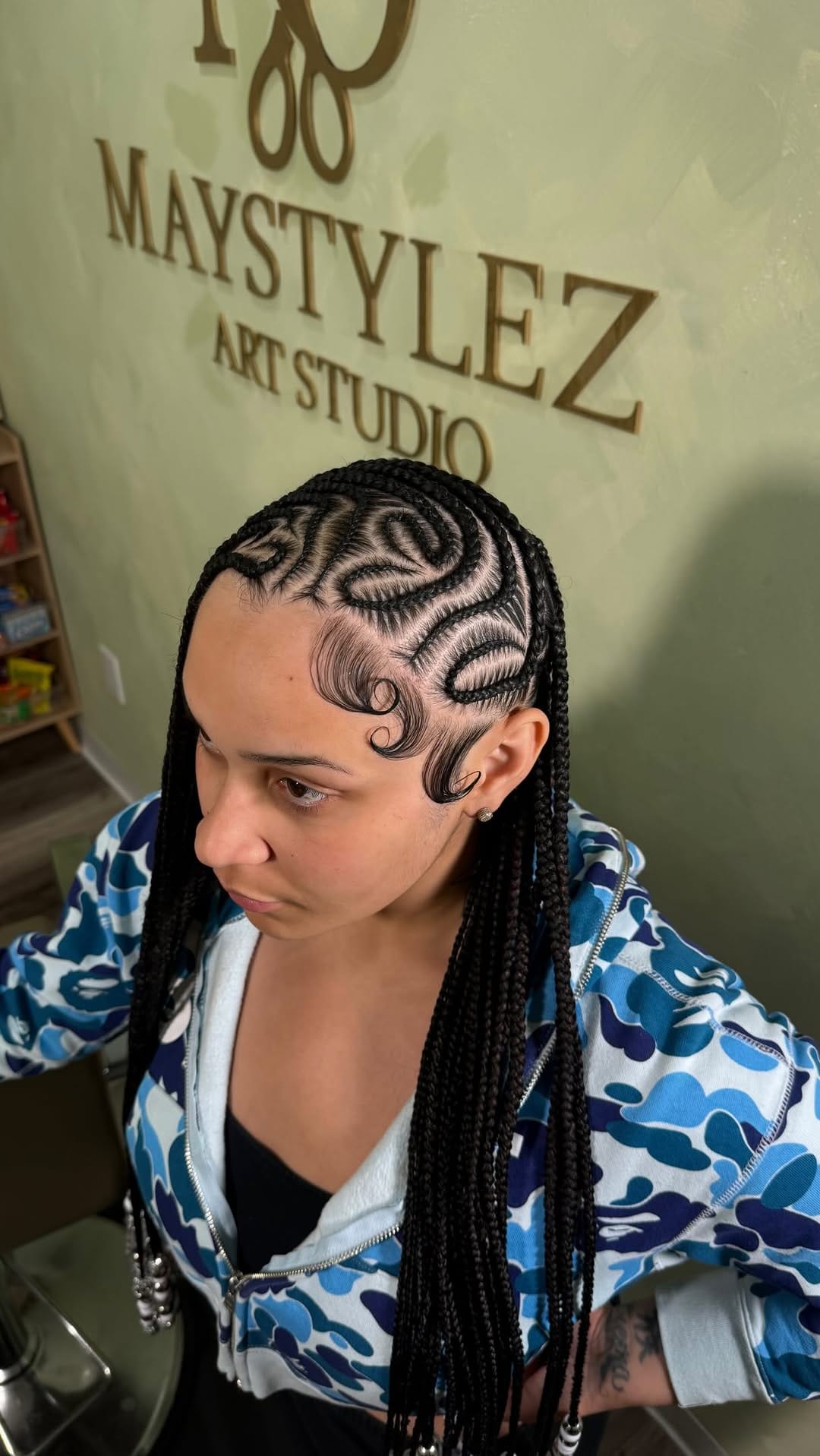 Post 5 by Maystylez | Stitch Braid Artist on Instagram (video)