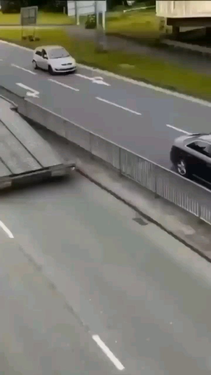 Post 4 by @super.cars.wrld on Instagram (video)