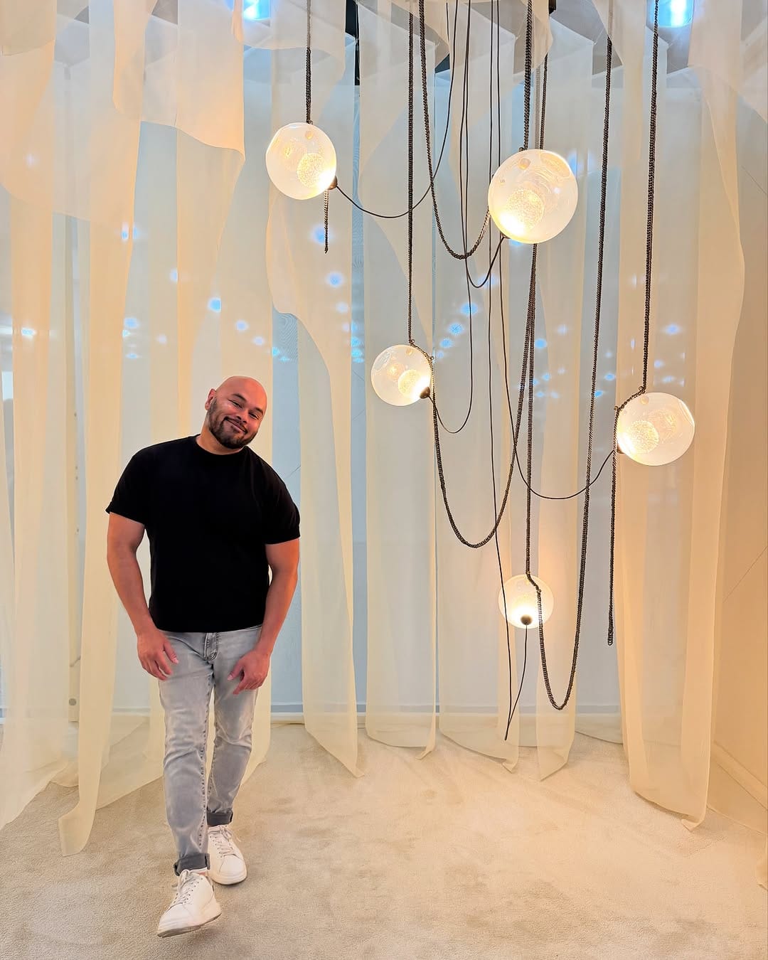 Post 1 by LORENZO COTA CREATIVE - INTERIOR DESIGN STUDIO on Instagram (image)