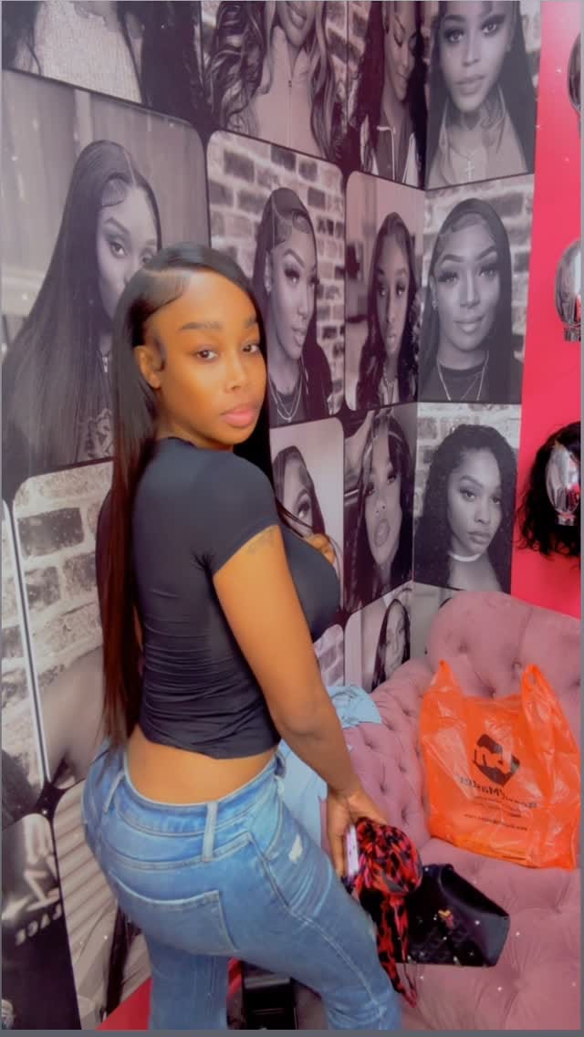 Post 2 by TAYY‼️🏆👅 on Instagram (video)