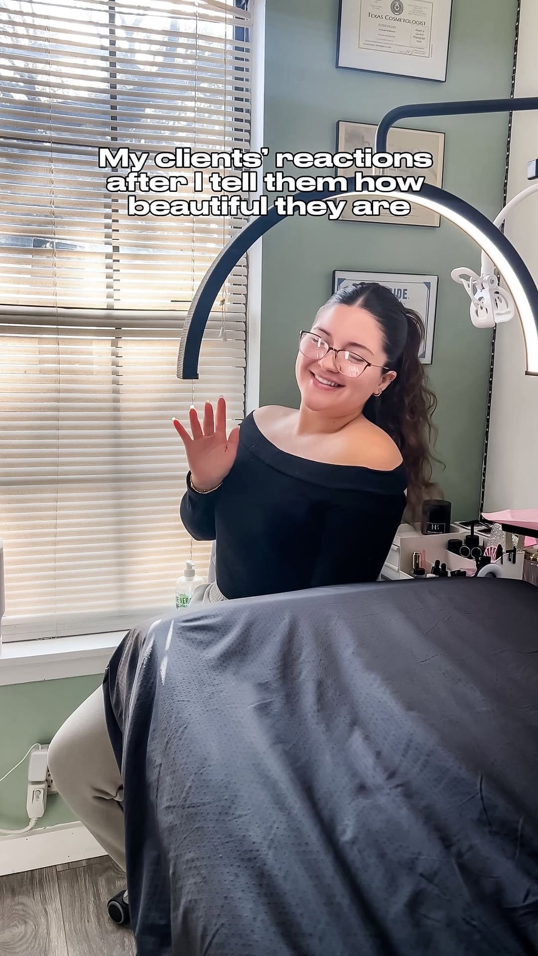 Post 3 by SATX Lash Extensions —> Haus of Beauty, LLC on Instagram (video)