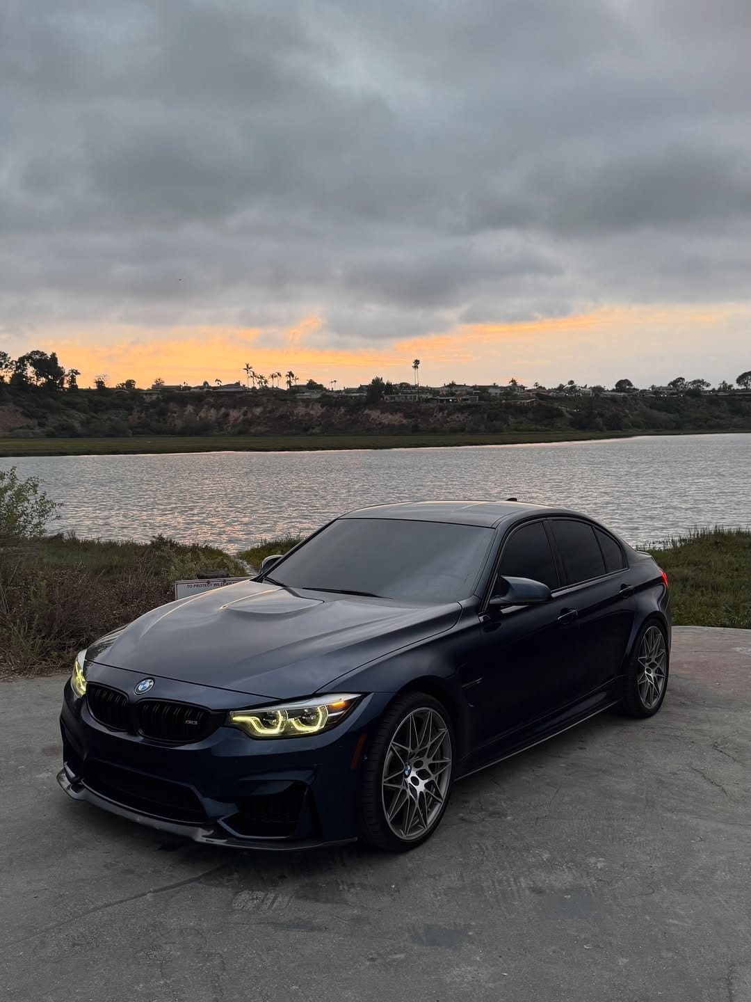 Post 4 by 18’ M3 on Instagram (carousel)