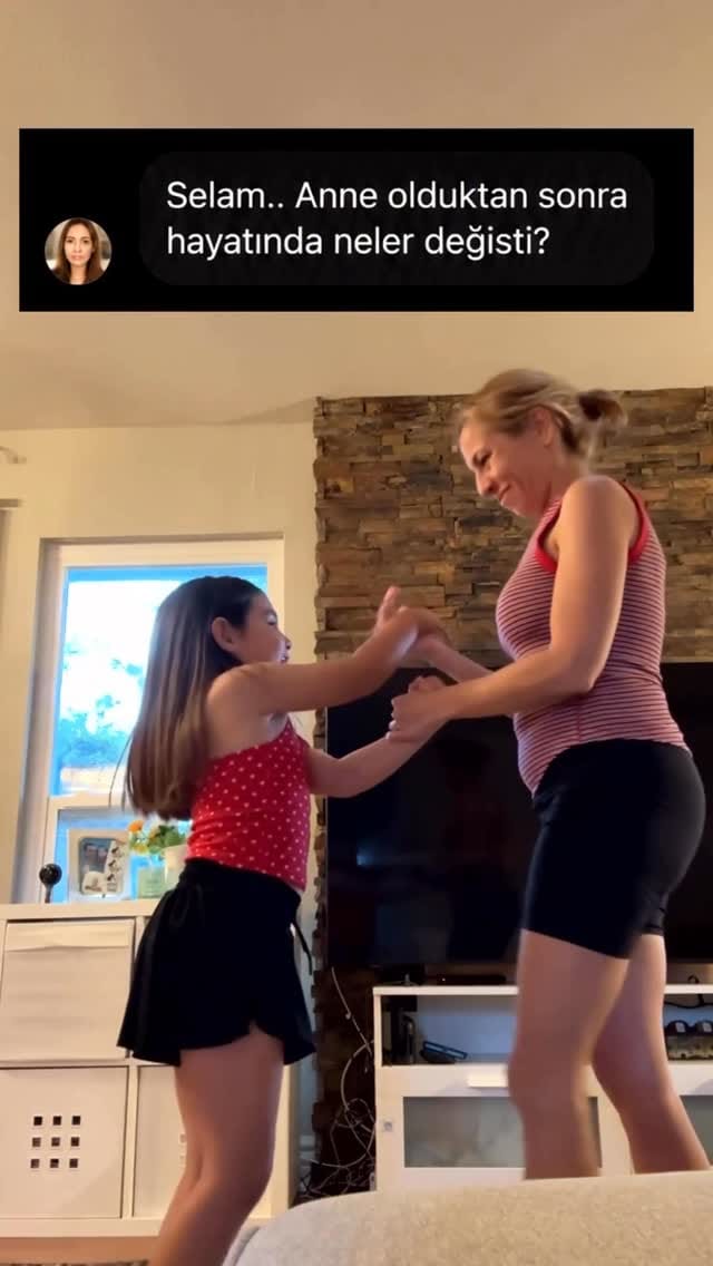 Post 6 by N U R on Instagram (video)