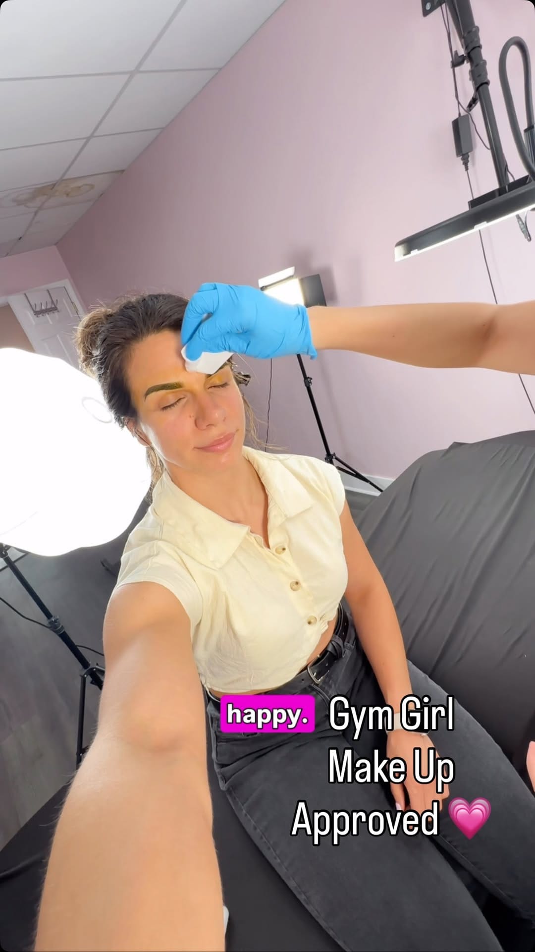 Post 2 by 𝐂𝐇𝐈𝐂𝐀𝐆𝐎 𝐁𝐑𝐎𝐖 𝐀𝐑𝐓𝐈𝐒𝐓 𝐥 𝐄𝐃𝐔𝐂𝐀𝐓𝐎𝐑 on Instagram (video)