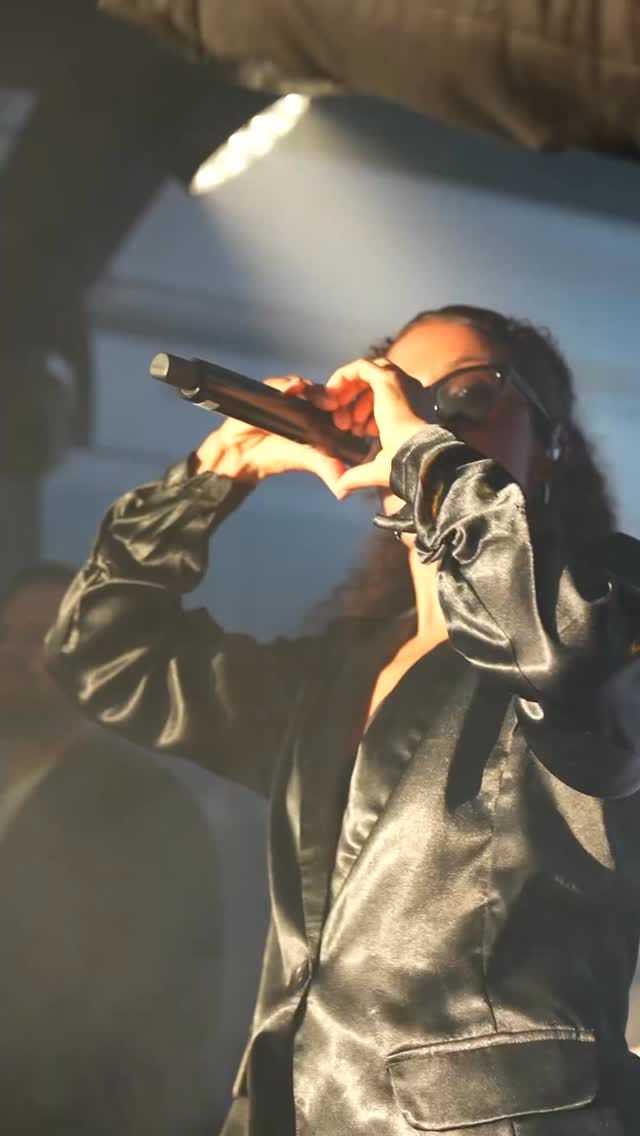 Post 3 by Grupo Chocolate on Instagram (video)