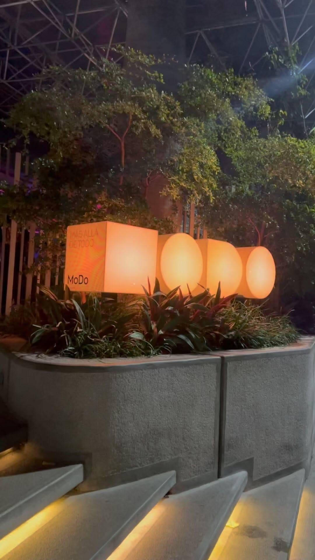 Post 10 by Grupo Chocolate on Instagram (video)