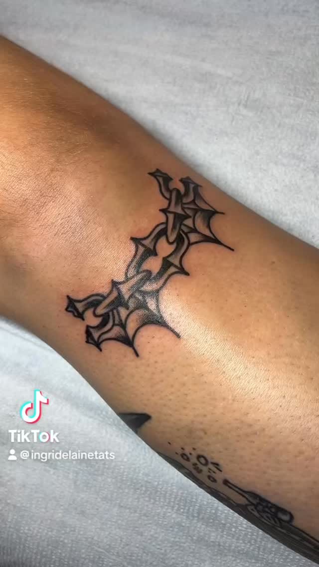 Post 7 by Ingrid Elaine Tattoos in Seattle, WA on Instagram (video)