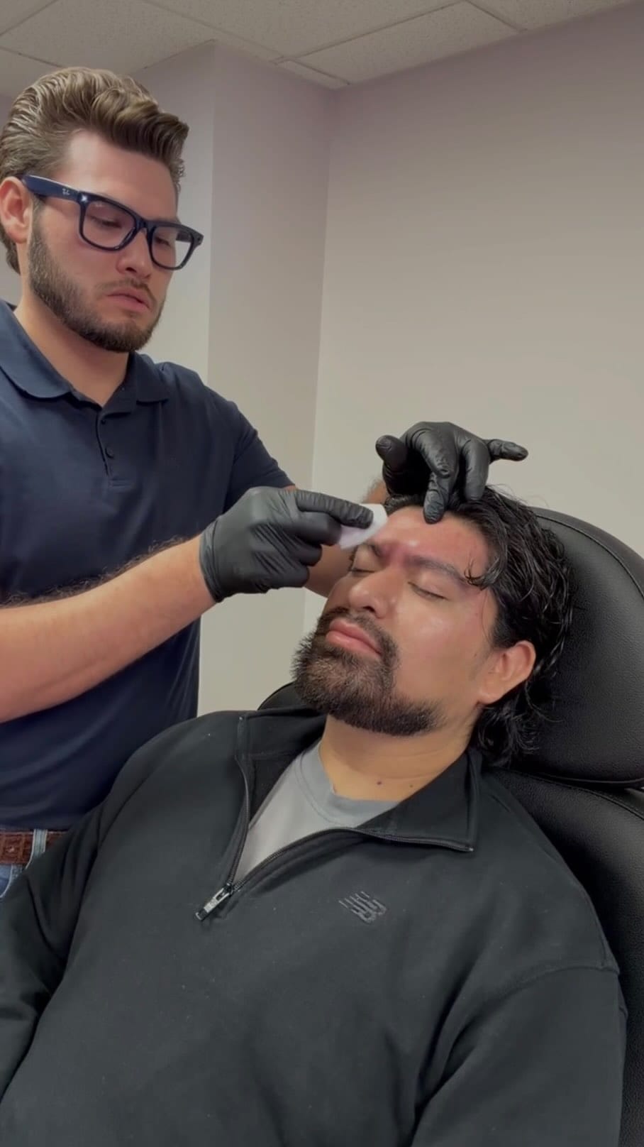 Post 7 by Manuel Guillen Robles - Nurse Practitioner Injector on Instagram (video)