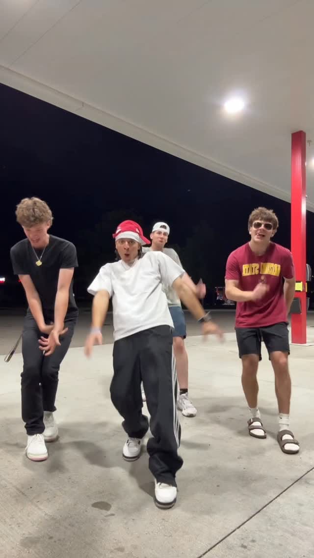 Post 1 by Odell on Instagram (video)