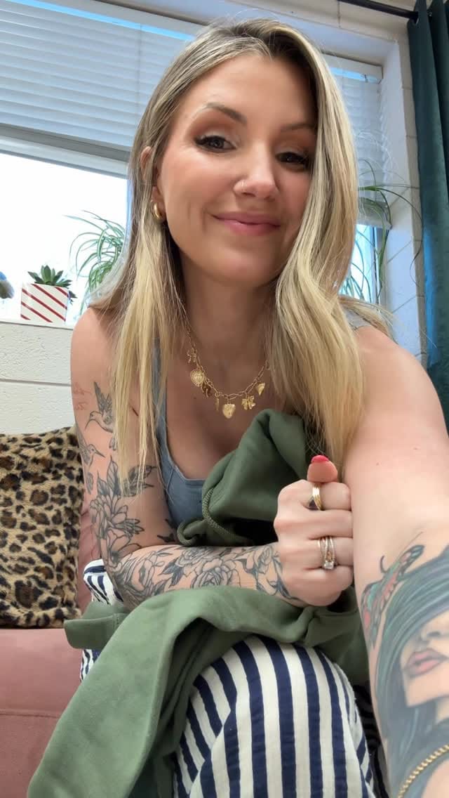 Post 3 by Kisandra/Hairstylist/Educator on Instagram (video)