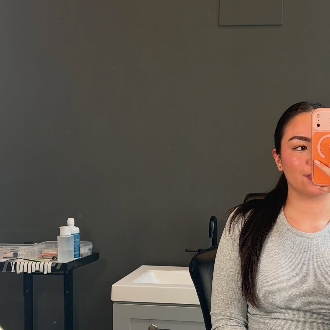 Post 2 by lily brows • best chicago | lakeview brows + korean lash lifts ✨ on Instagram (carousel)