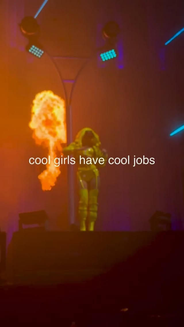 Post 4 by ris on Instagram (video)
