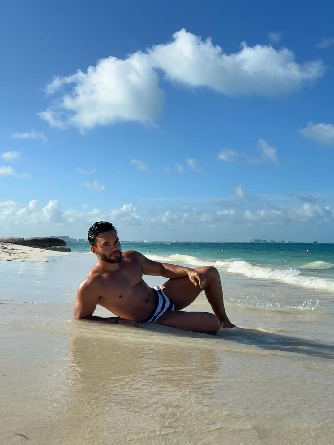Post 10 by Leonardo leal | Lifestyle & Fitness on Instagram (carousel)